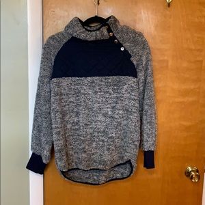 Women’s fleece pull over